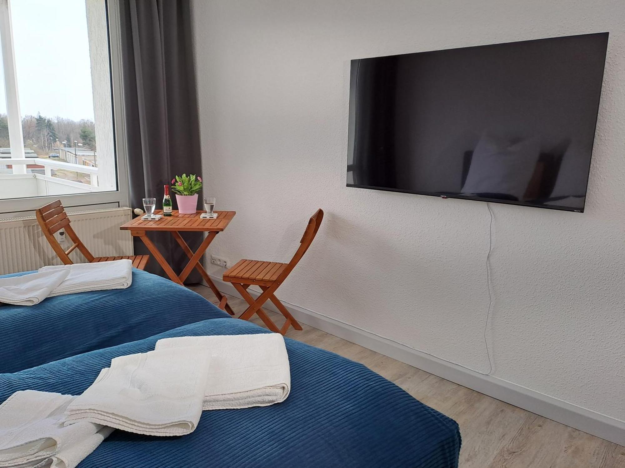 Apartment Burgk59, 3 Bedroom 6 Beds, Tv, Kitchen And Bath *