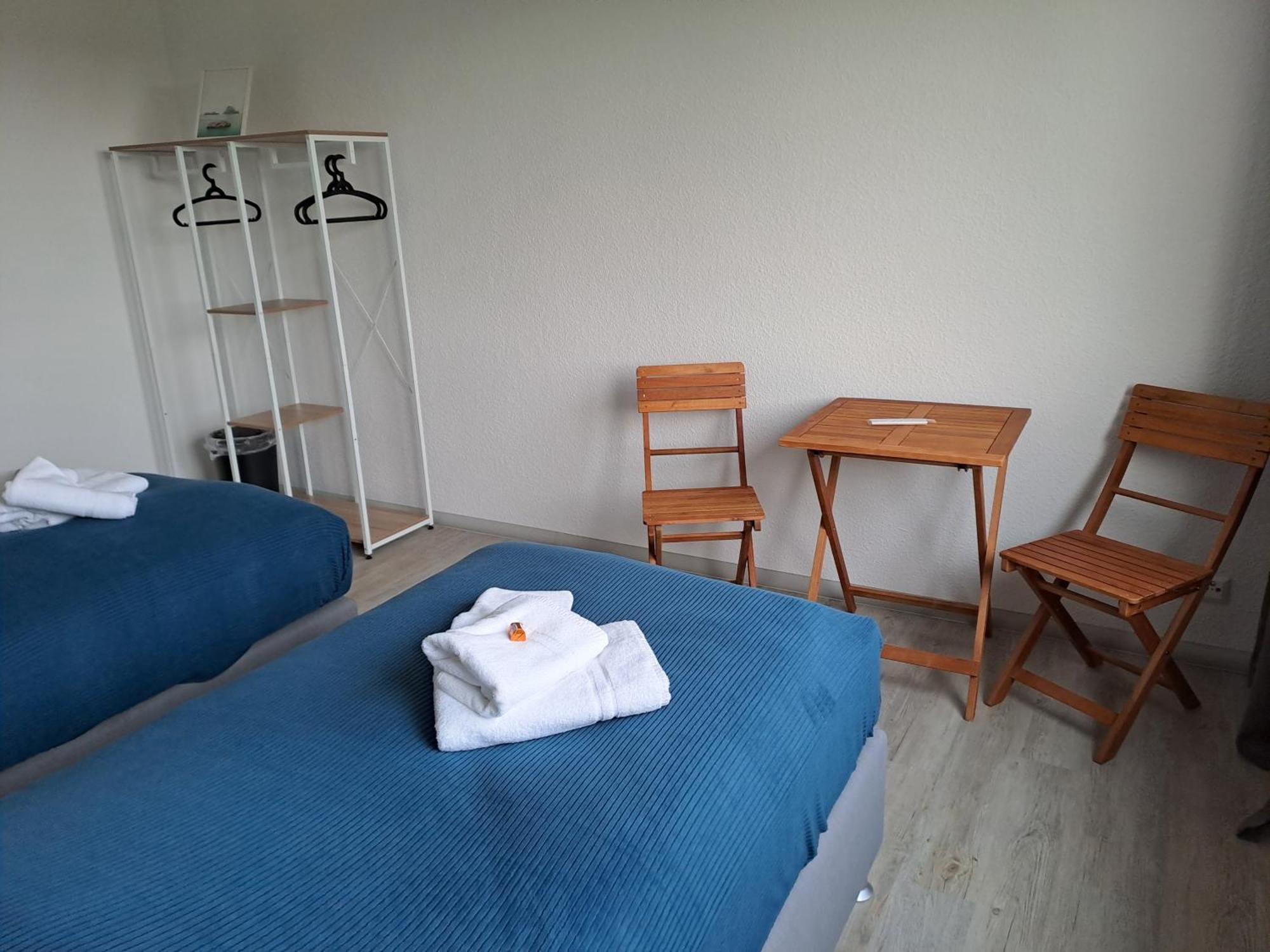 Apartment Burgk59, 3 Bedroom 6 Beds, Tv, Kitchen And Bath